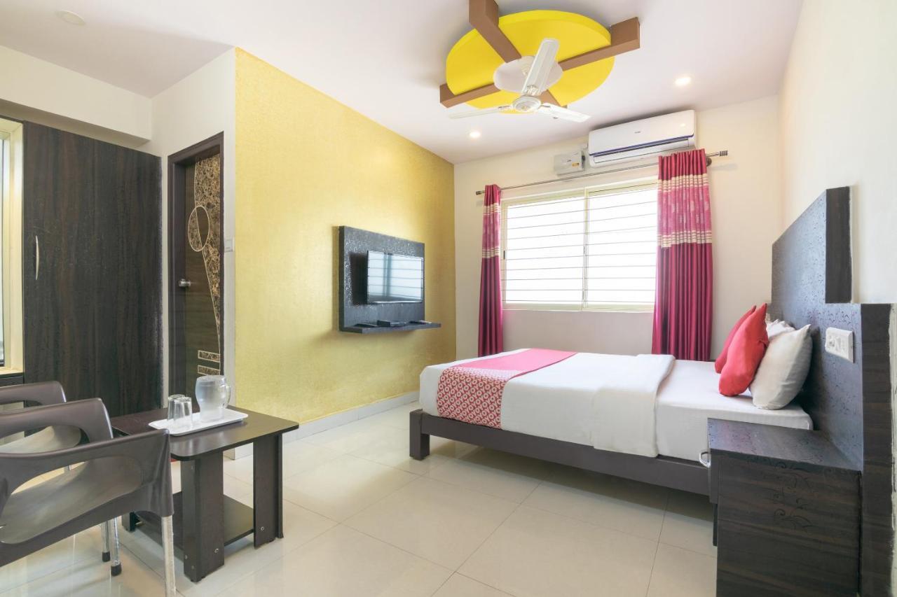 Oyo 13594 Mathrushree Residency Hotel Bangalore Exterior photo