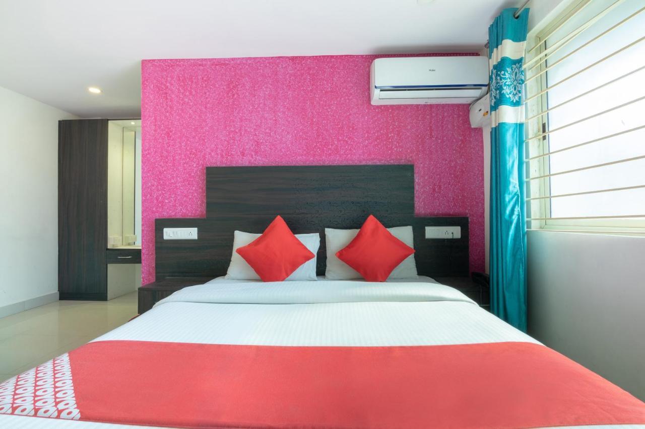 Oyo 13594 Mathrushree Residency Hotel Bangalore Exterior photo