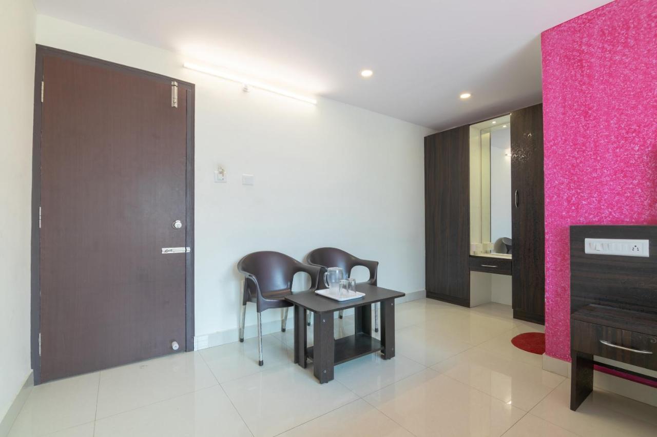 Oyo 13594 Mathrushree Residency Hotel Bangalore Exterior photo